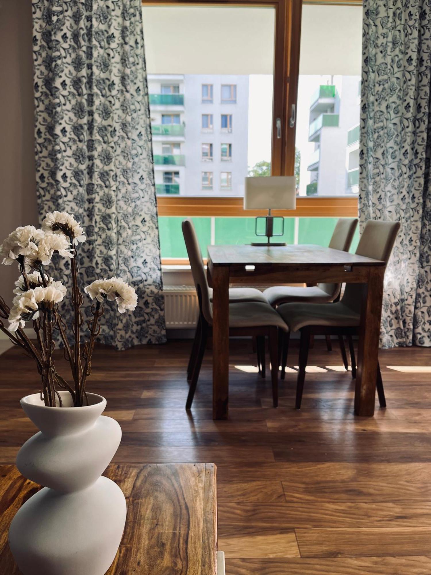 Coco Premium Apartament Varsó Kültér fotó